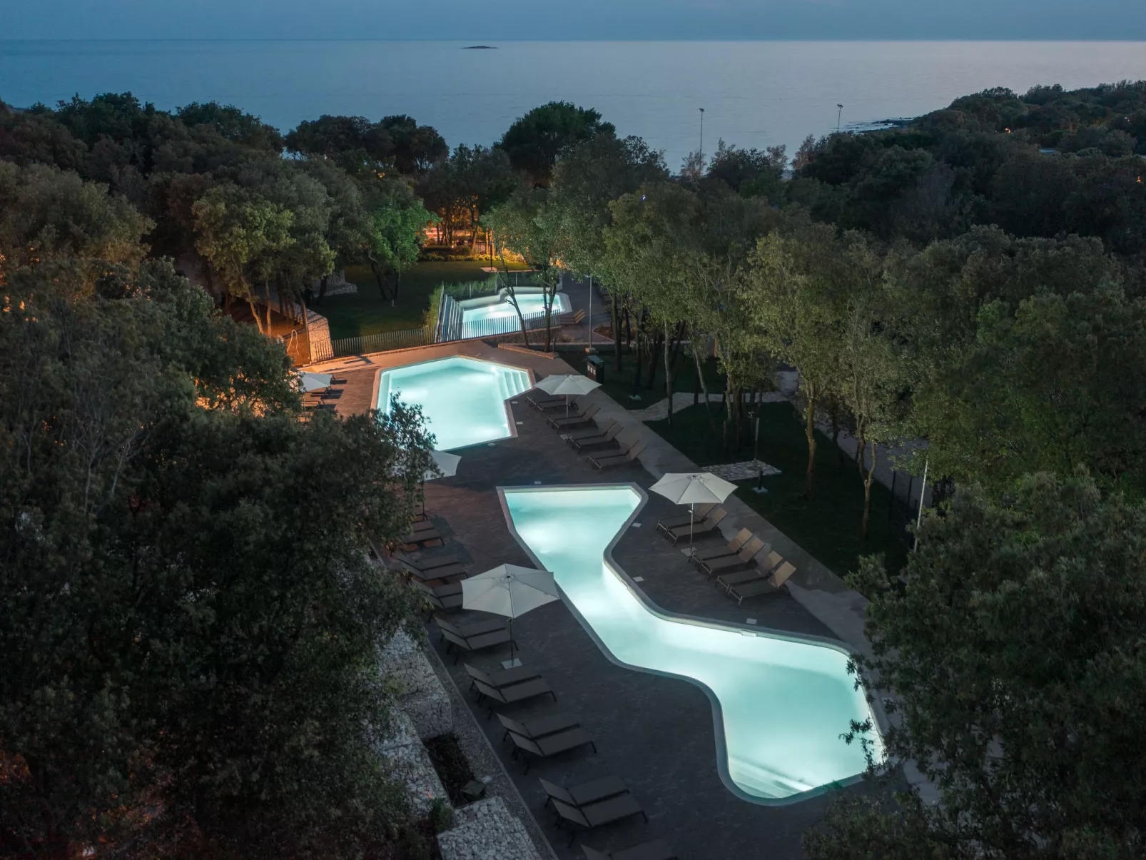 Luxury Beachside Villa Porto Bus-Outside
