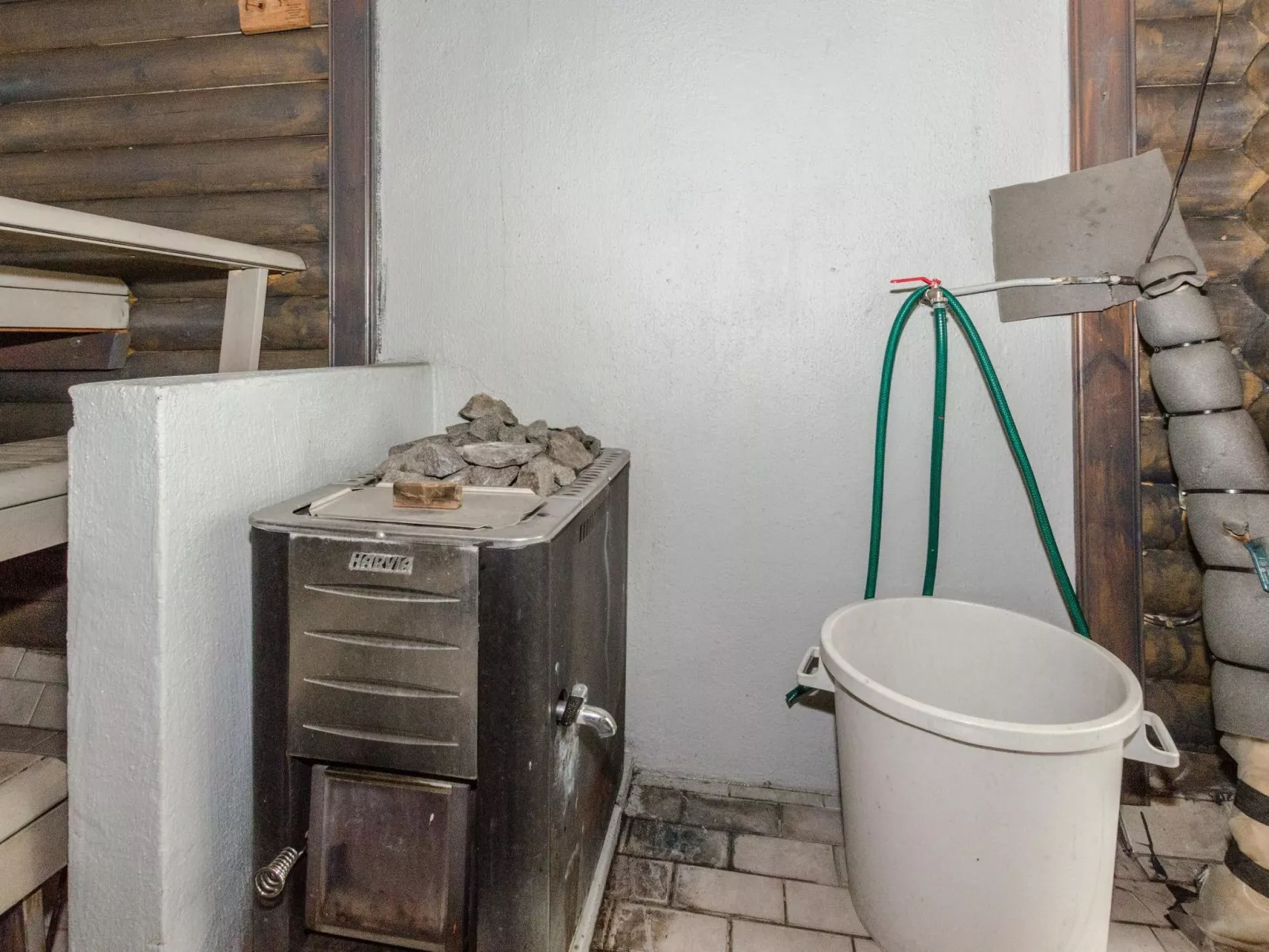 Hatun huilaus-Drinnen