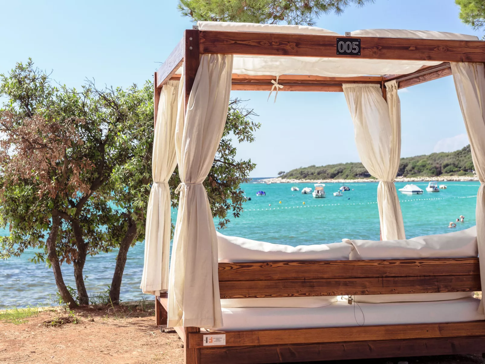 Luxury Beachside Villa Porto Bus-Outside
