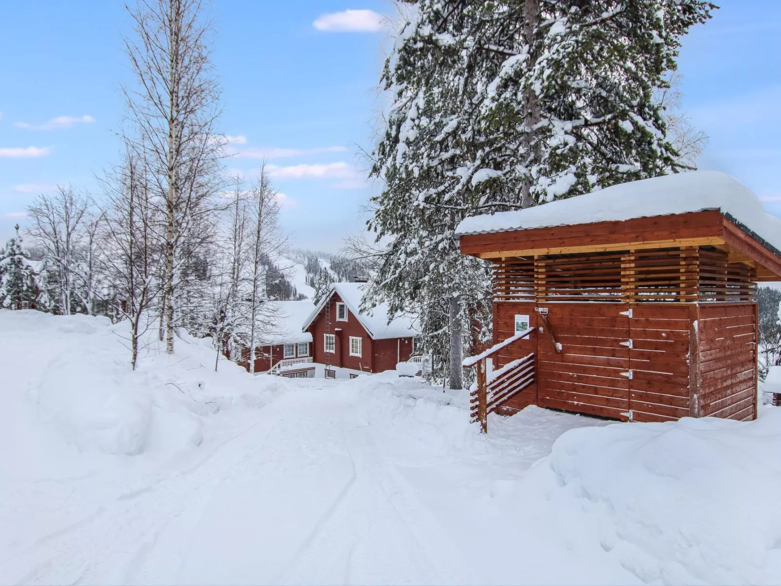 Aurinkoalppi 11a paritalon yläkerta-Dedans