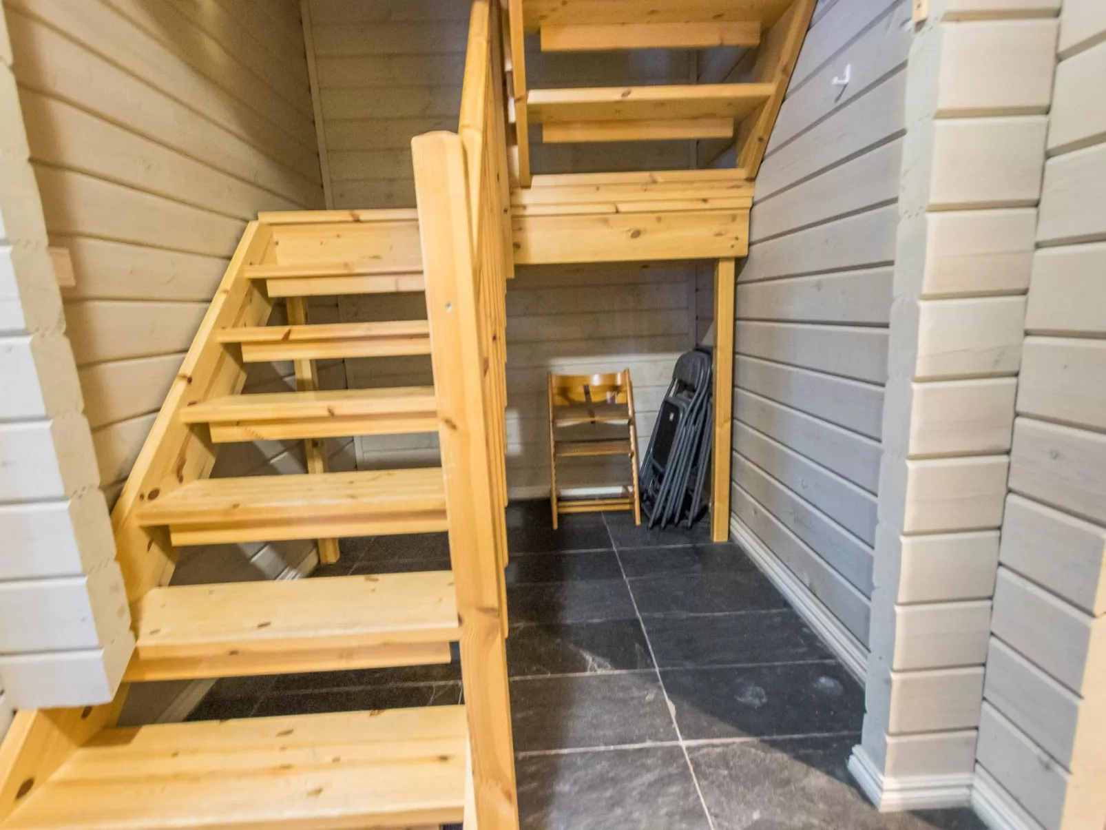 Uulanlinna a, paritalo-Dedans