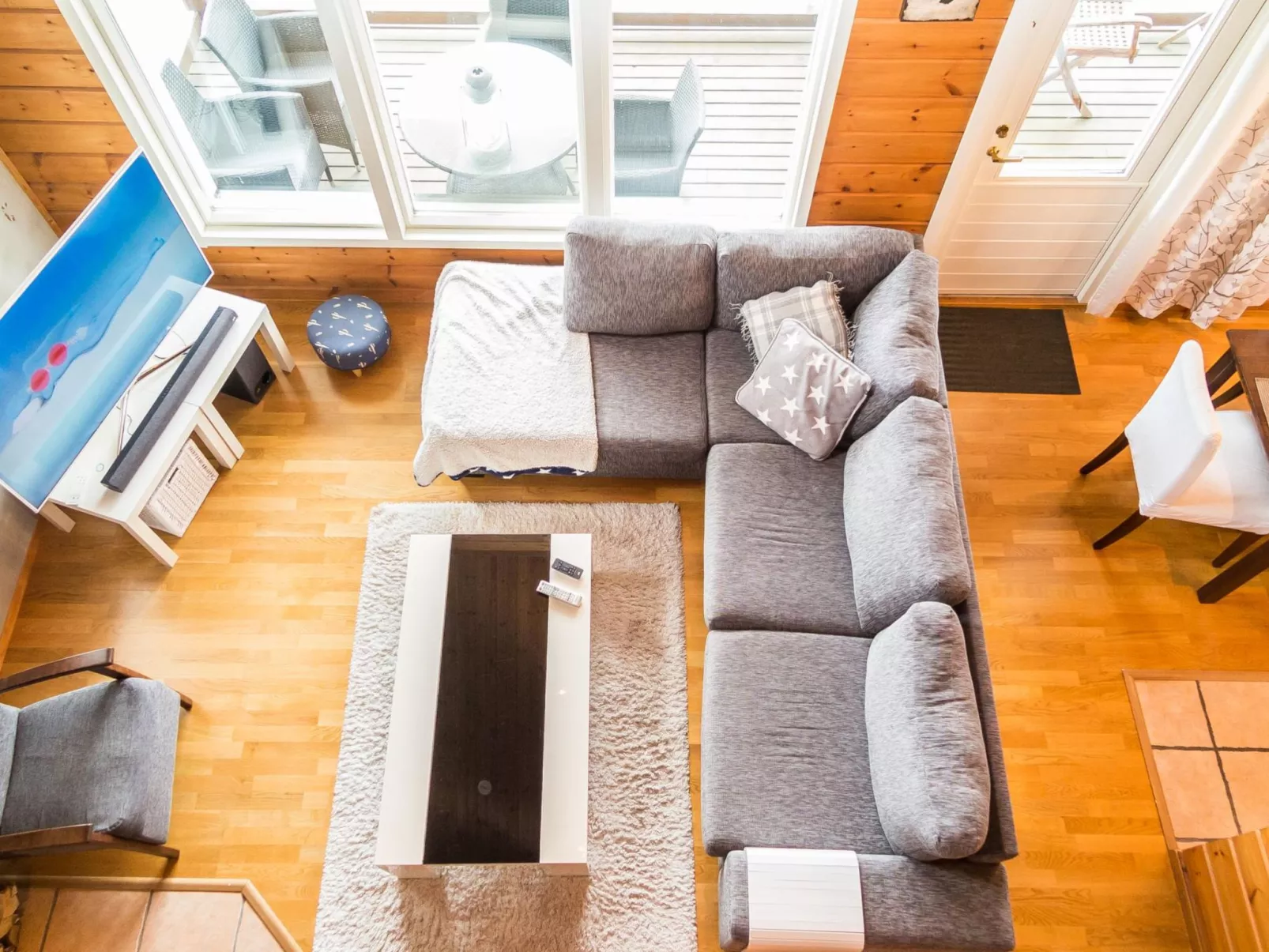 Tahkon rantatupa 7 b-Dedans