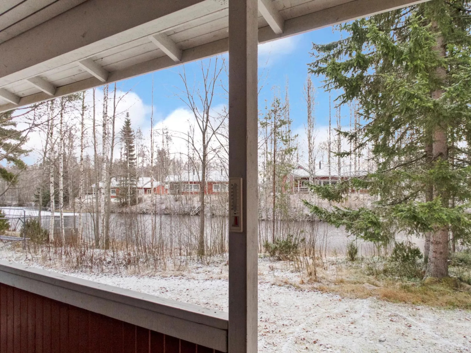 Lomakatti 10b-Dedans