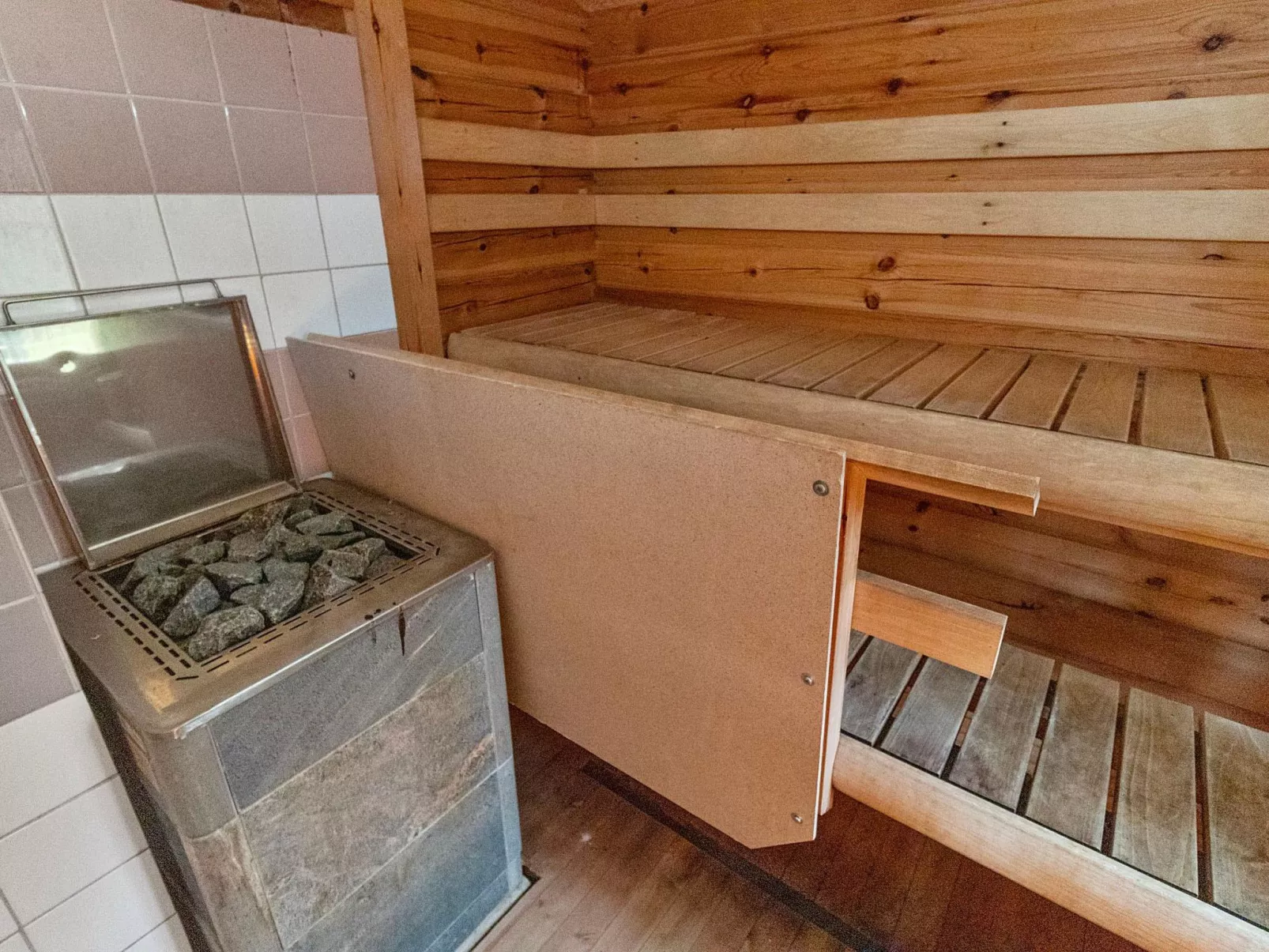 Alakitkanranta-Dedans