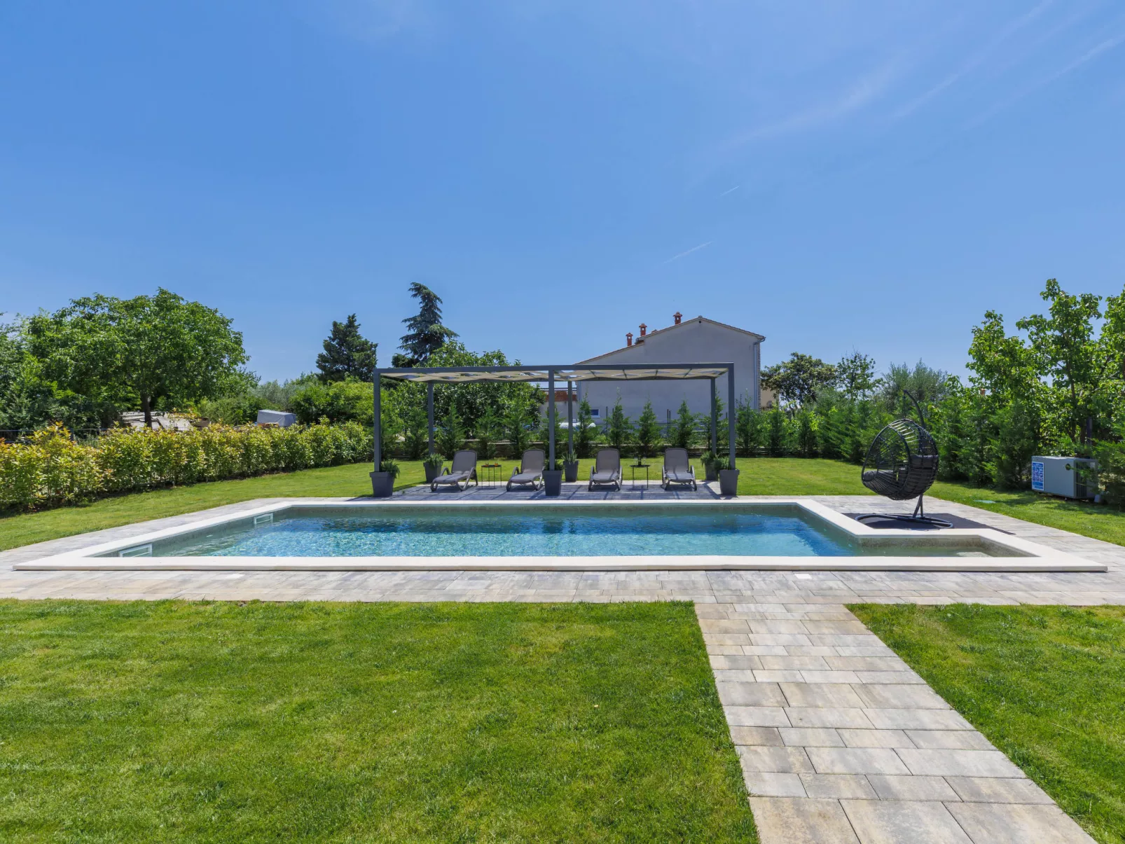 Villa Essea-Dehors