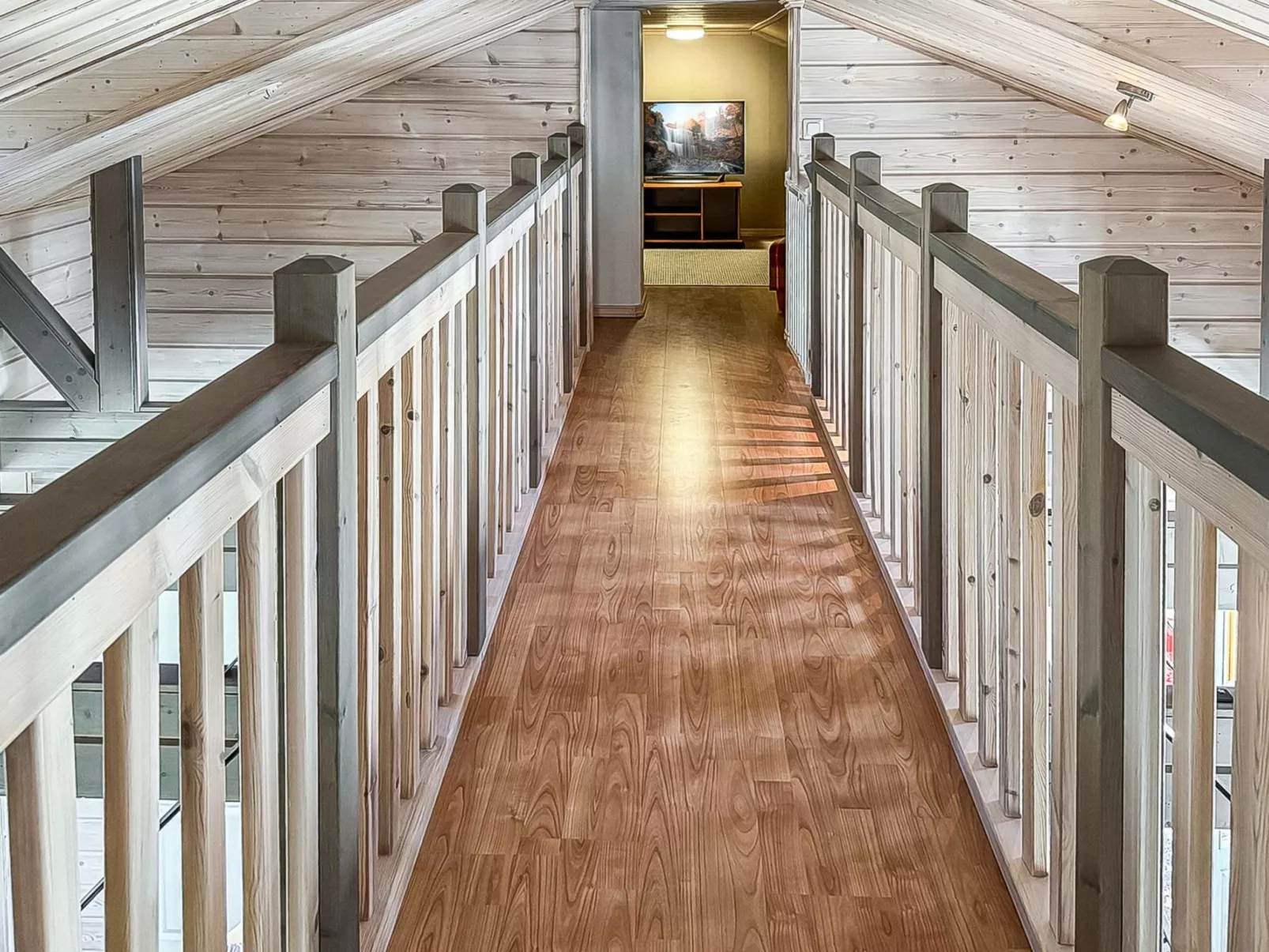 Villa taikavuosseli-Inside