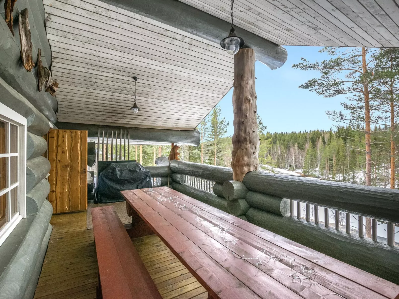 Juurakkopirtti-Drinnen