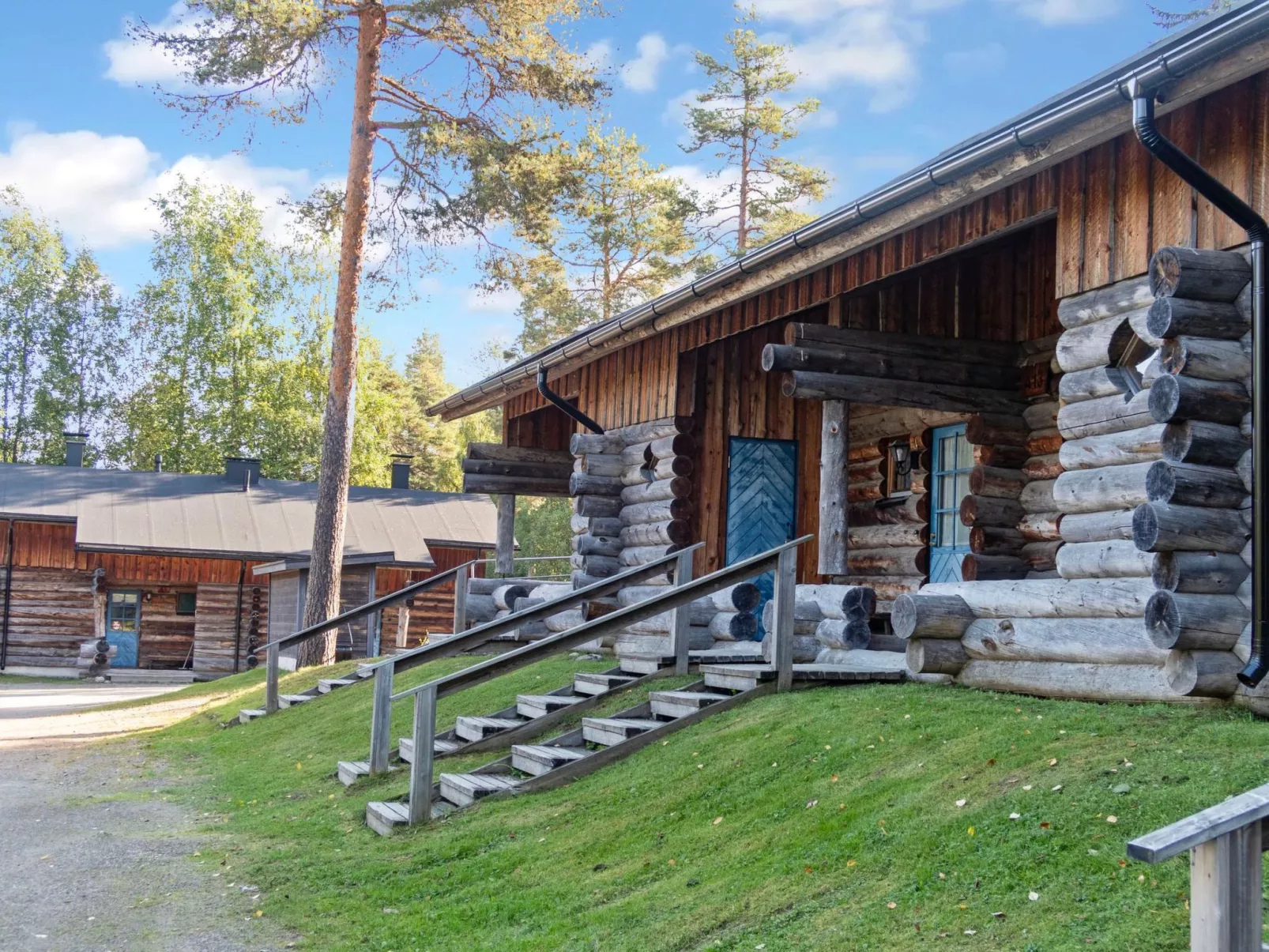 Vuokatinportti a 12-Dedans