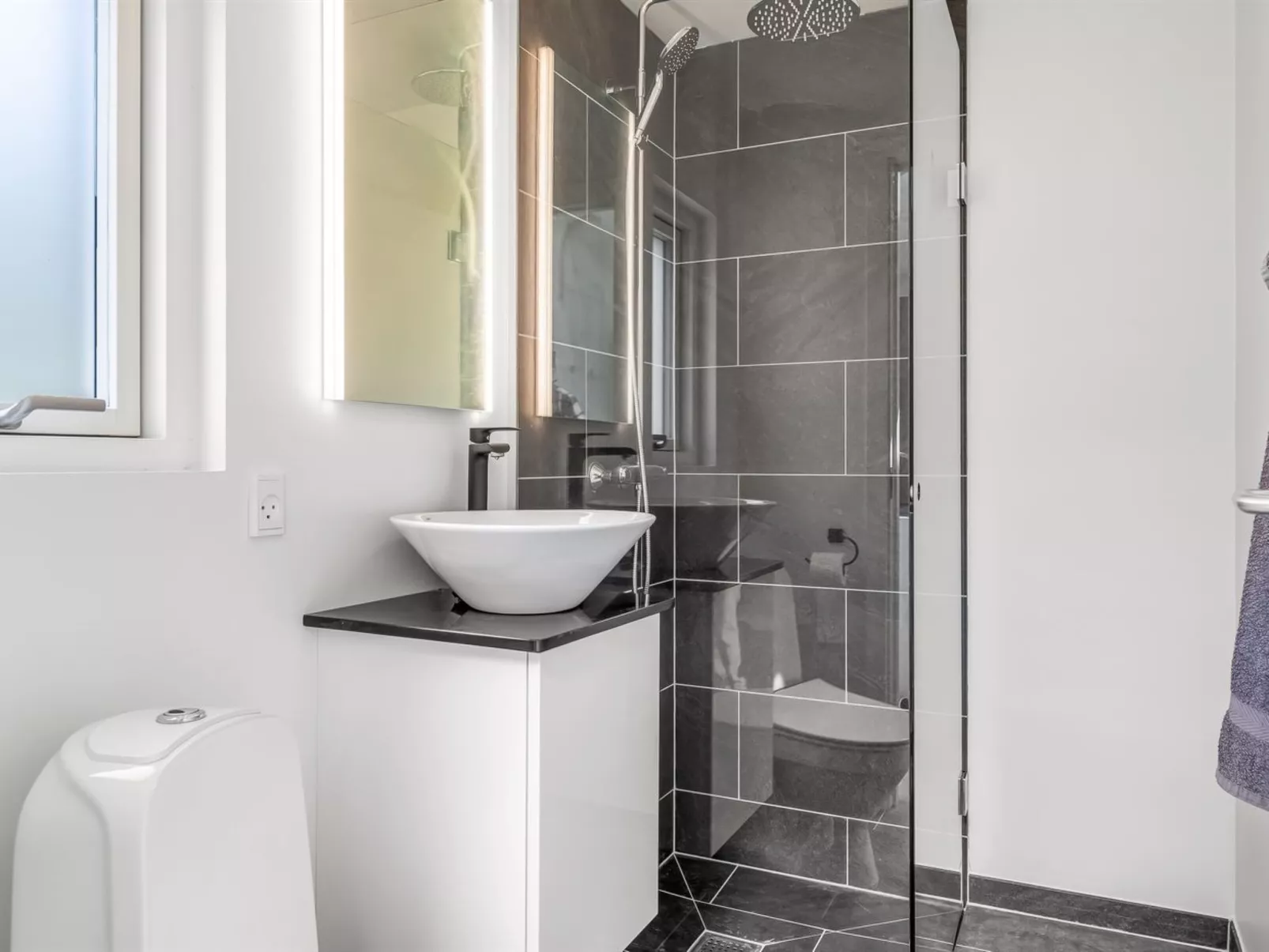 "Cornelius" - 30m from the sea-Dedans