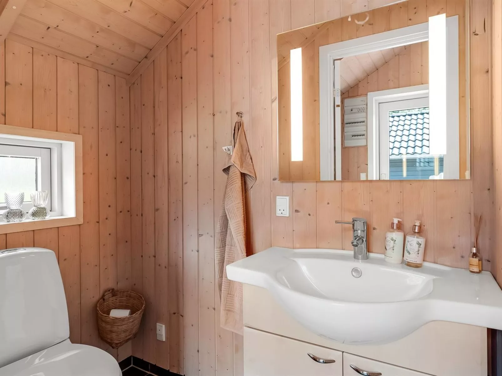 "Truels" - 30km from the sea-Drinnen