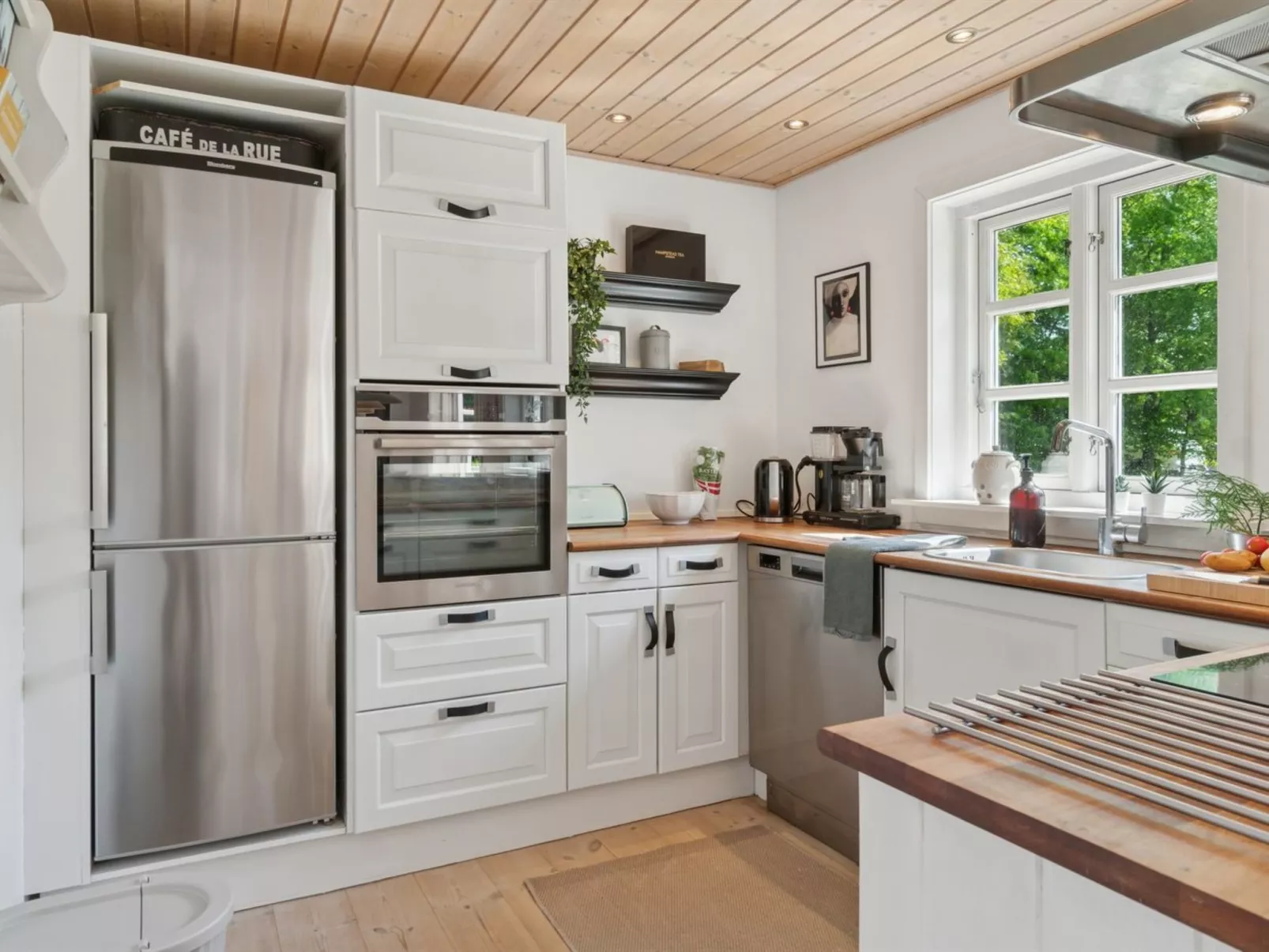 "Veljan" - 1.2km from the sea-Drinnen