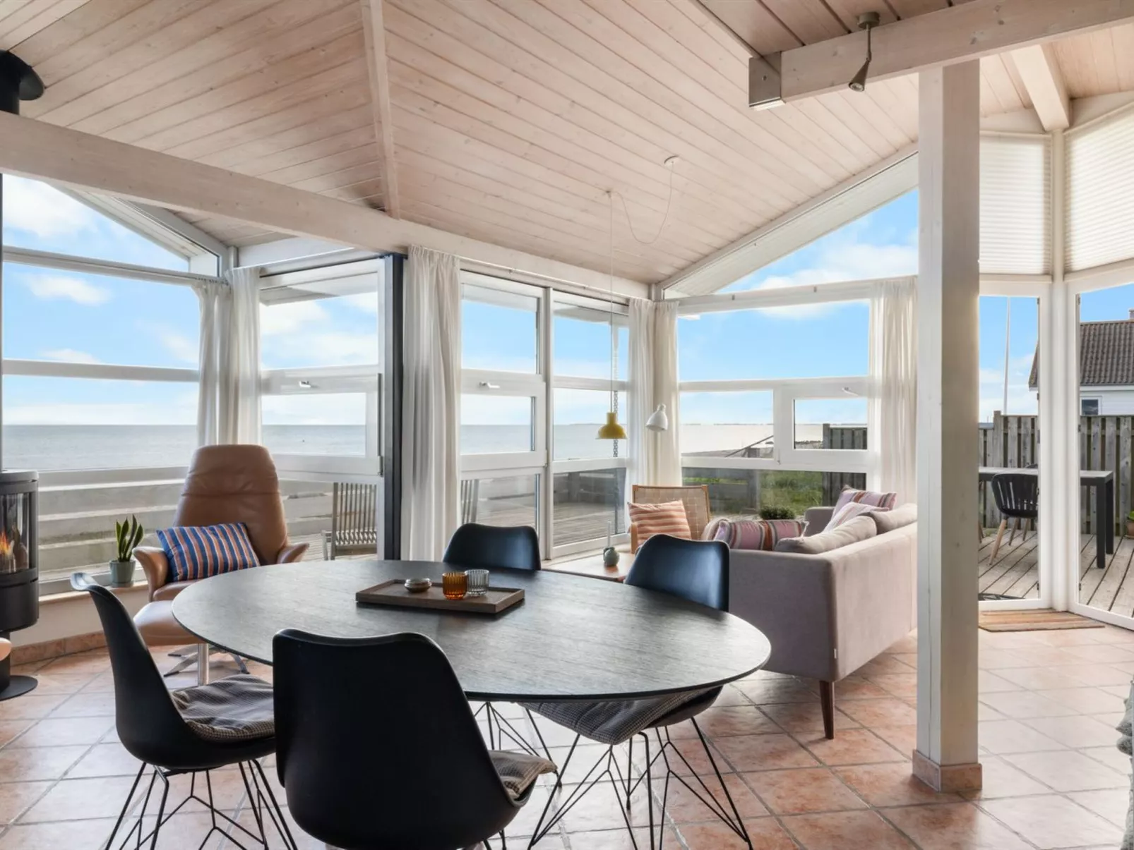 "Amila" - 10m from the sea-Dedans