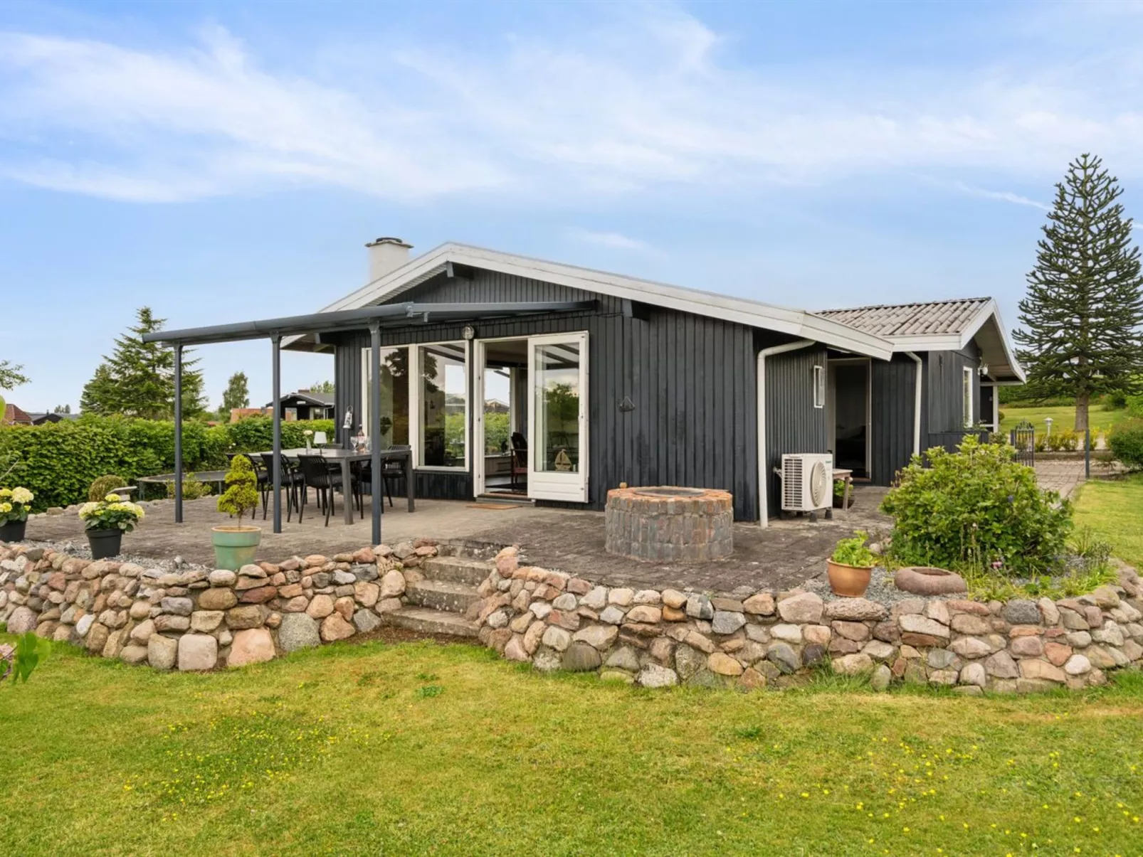 "Eweline" - 400m from the sea-Outside