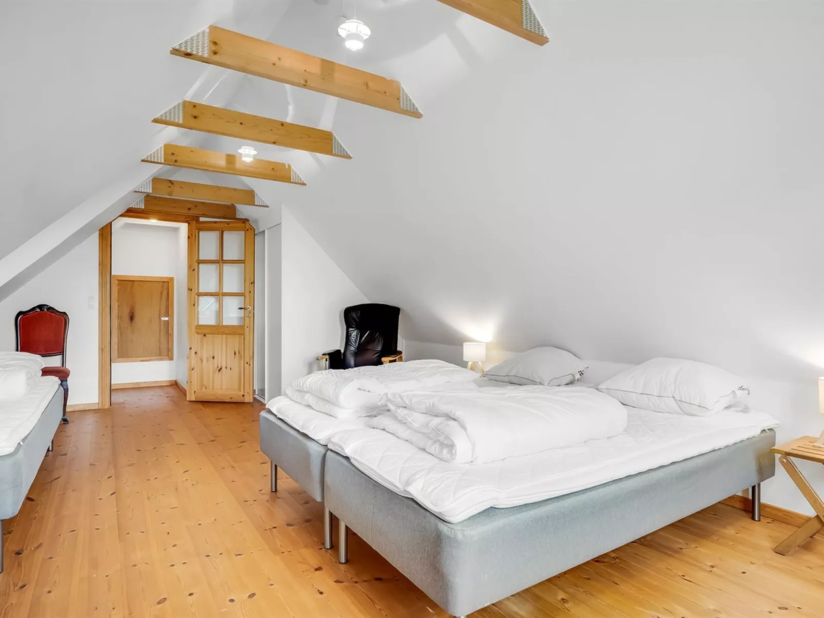 "Åsta" - 400m to the fjord-Inside