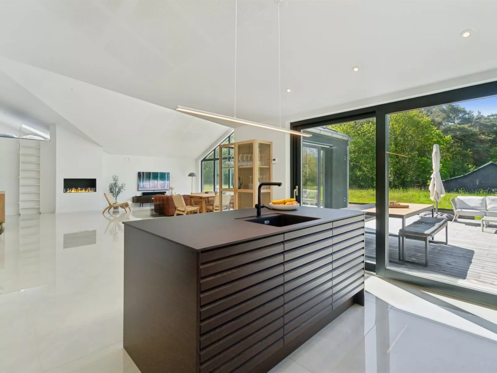 "Tove" - 350m from the sea-Drinnen