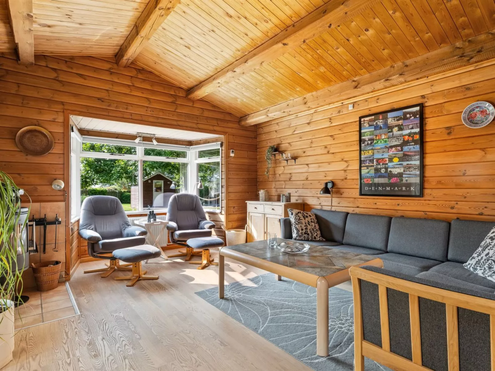 "Swipdagh" - 150m from the sea-Inside