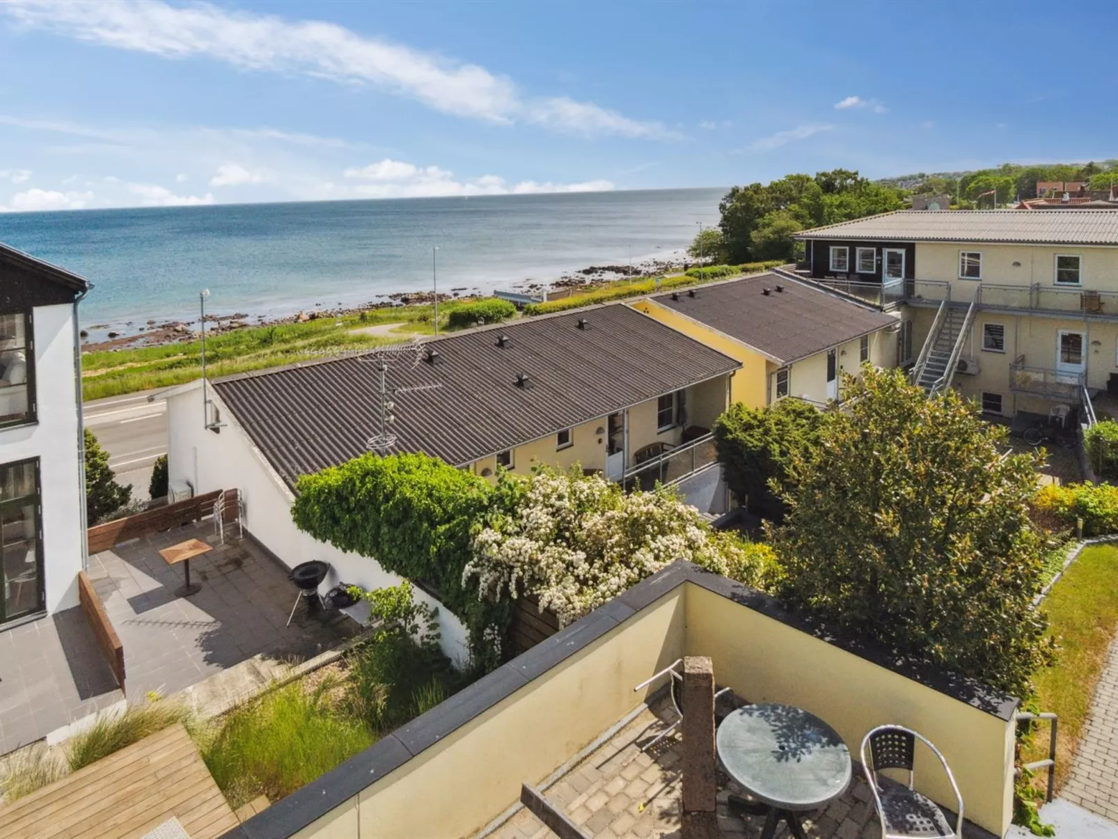 "Ayo" - 75m from the sea-Dehors