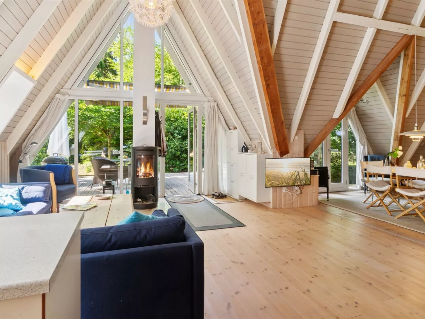 "Thrond" - 500m from the sea-Inside