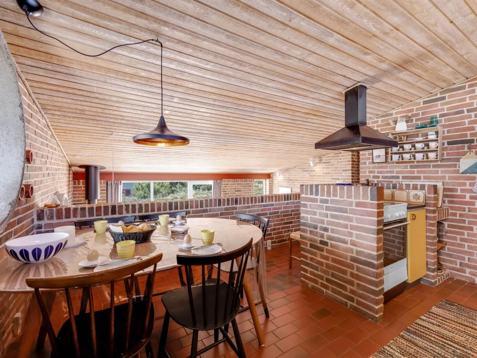 "Imelda" - 700m from the sea-Dedans