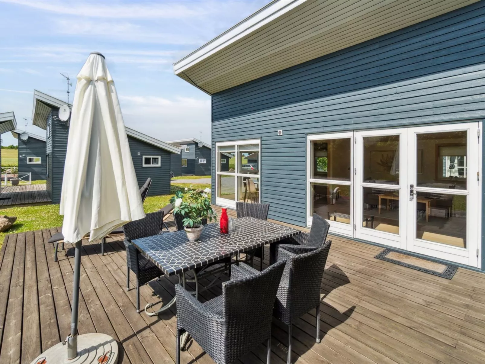 "Ilta" - 2.8km from the sea-Dehors