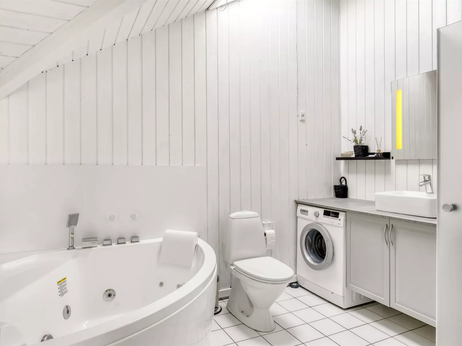 "Kai" - 400m from the sea-Drinnen