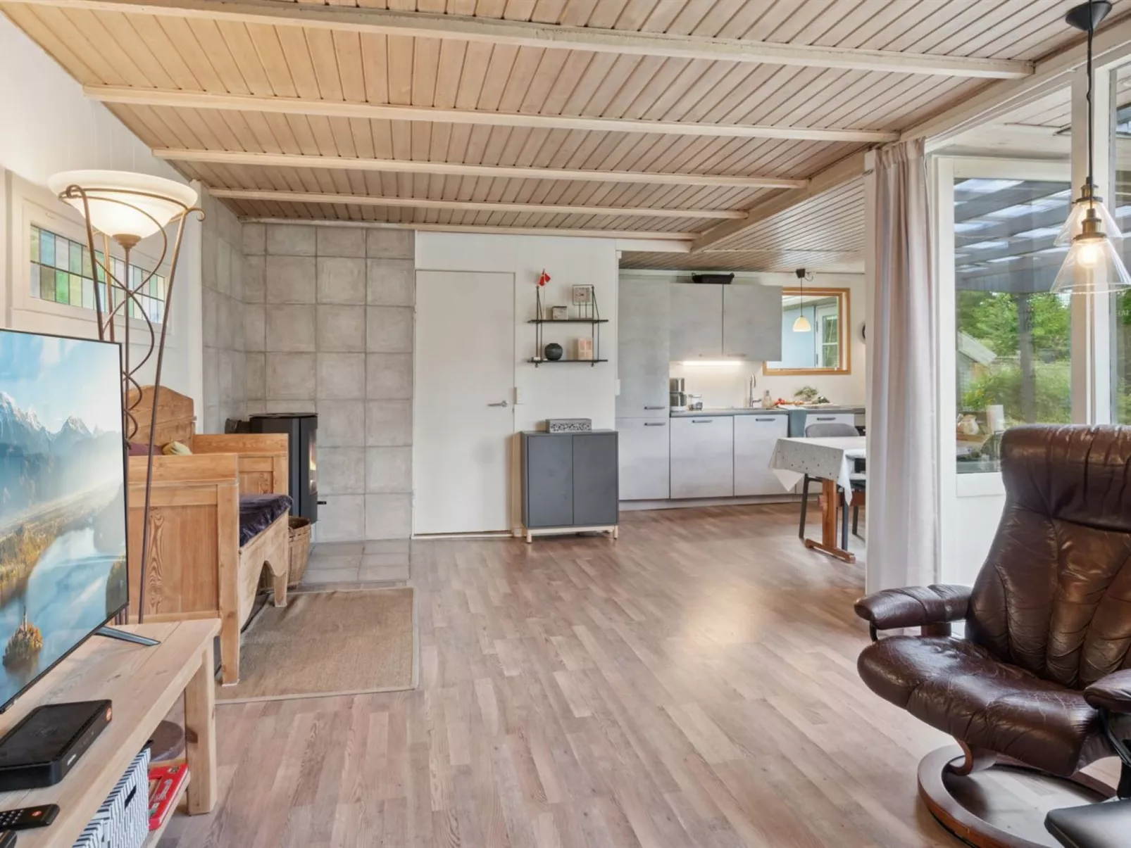 "Keke" - 2.5km from the sea-Dedans