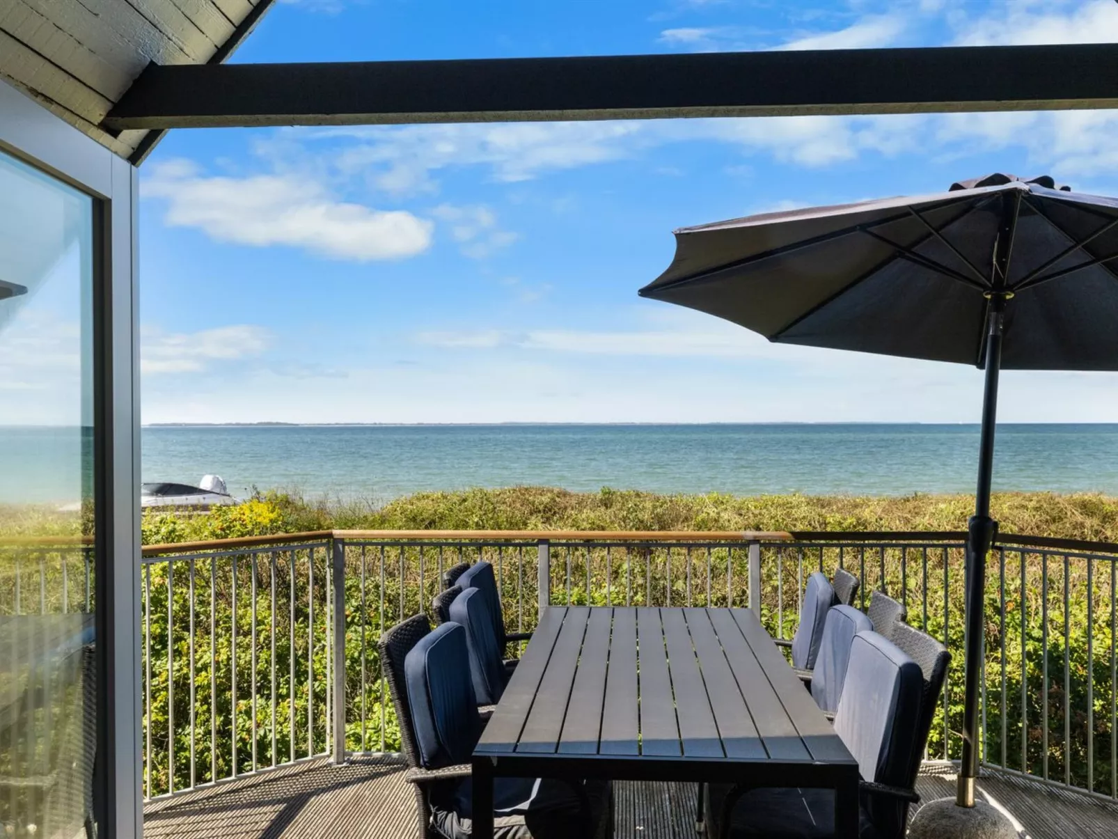 "Luci" - 20m from the sea-Draußen