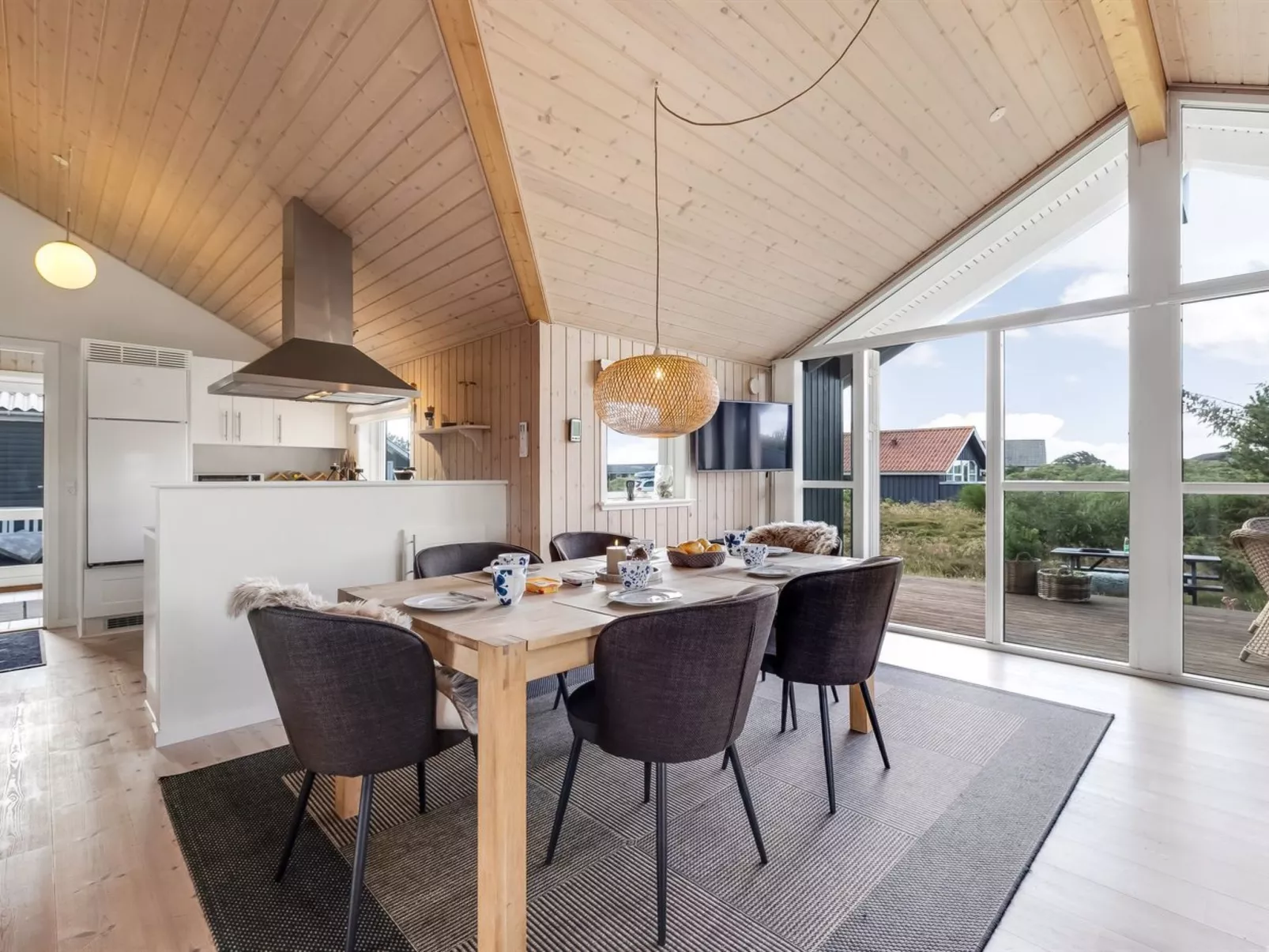 "Effie" - 500m from the sea-Dedans