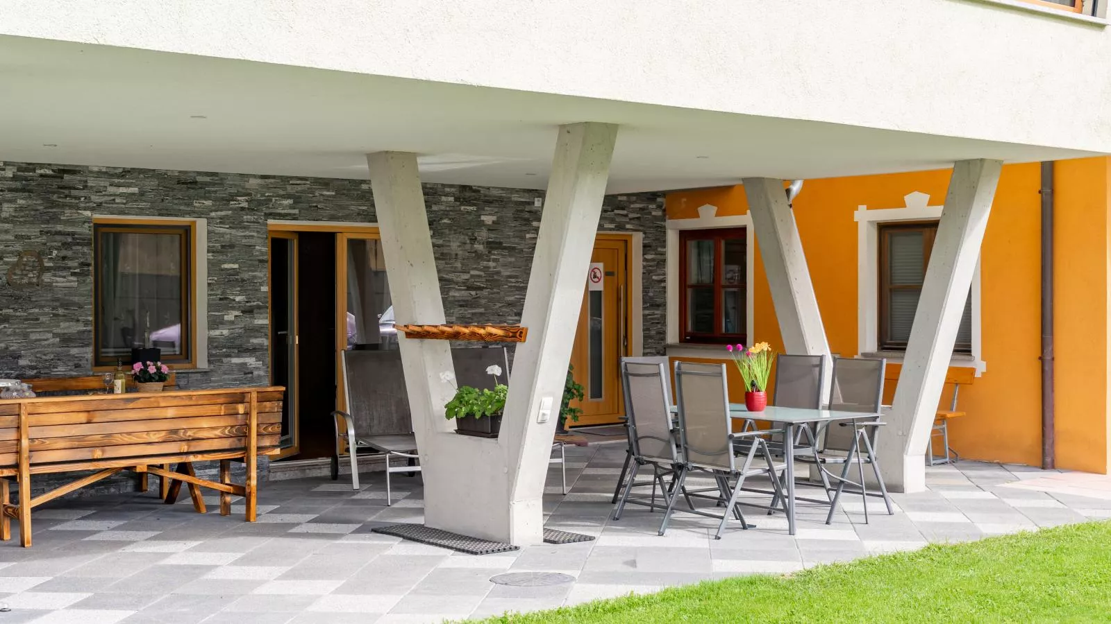 11er Kogel-Terrace balcony