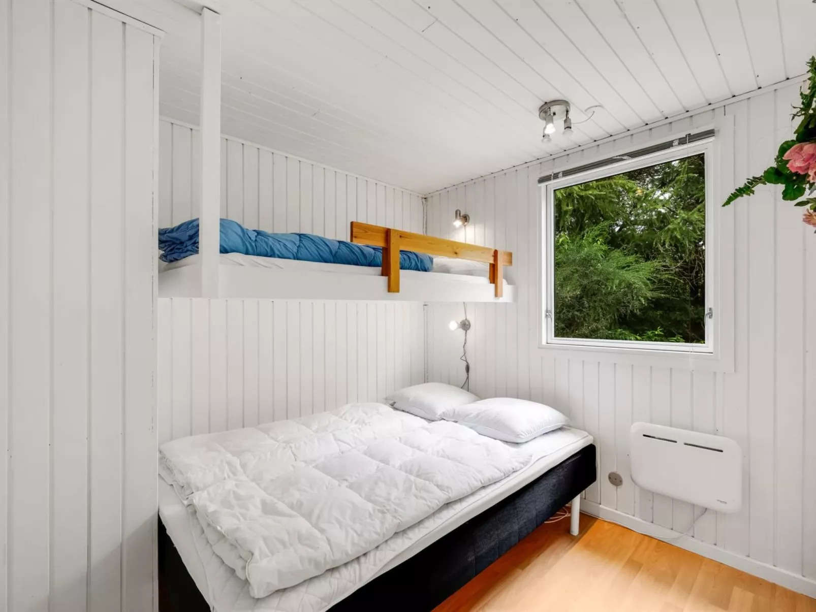 "Sami" - 600m to the fjord-Dedans