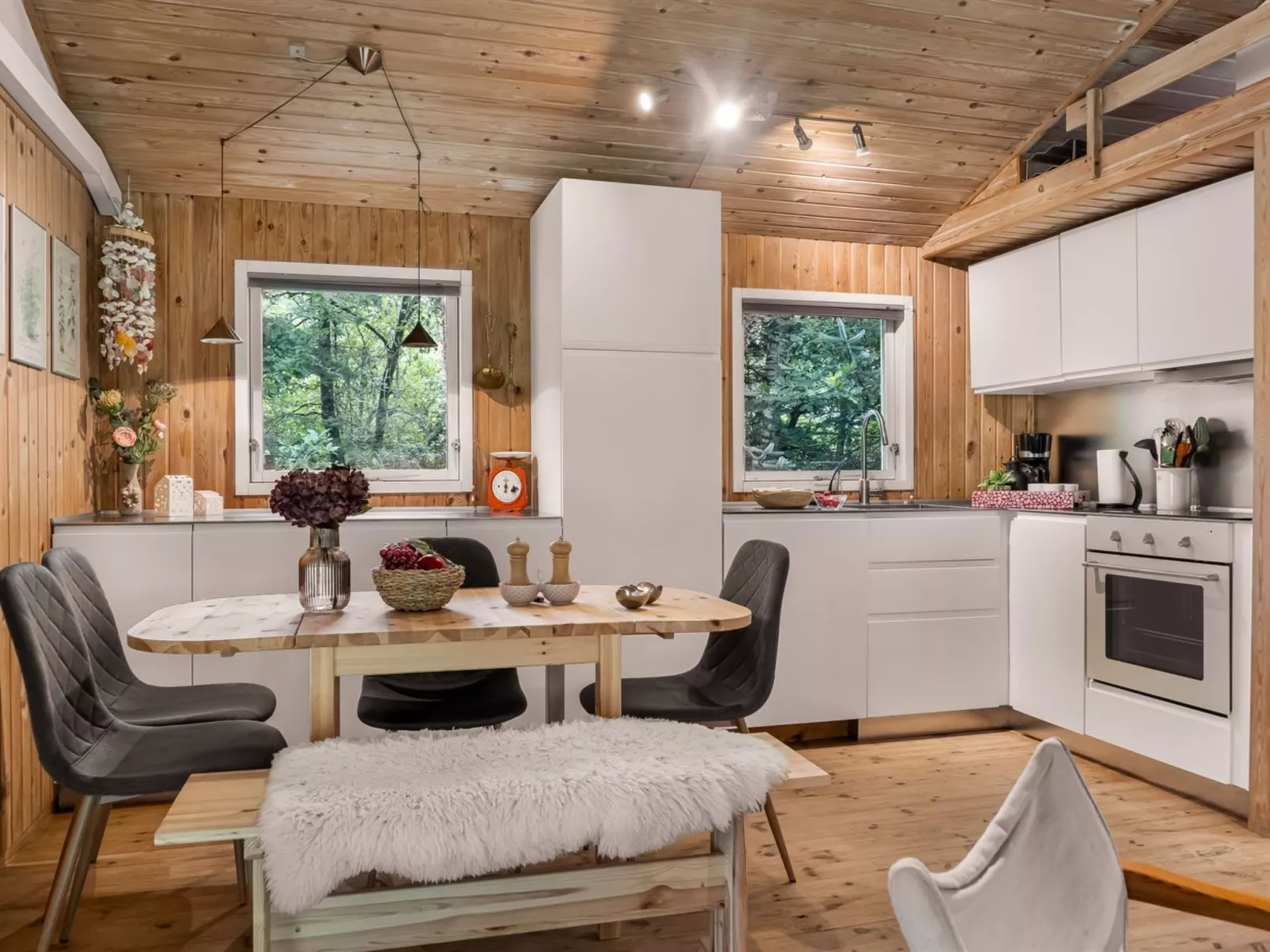 "Melisa" - 3km from the sea-Inside