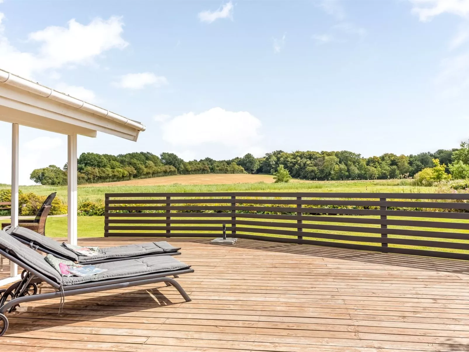 "Eisa" - 75m from the sea-Outside