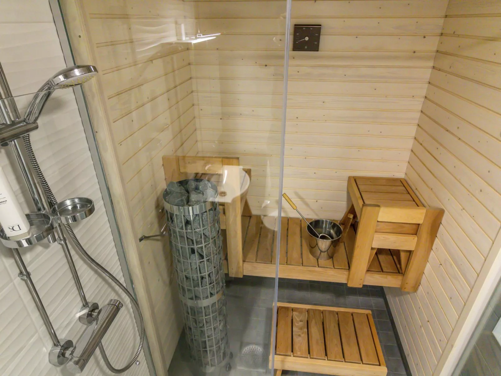 Aurinkorinne 1 as 24-Inside