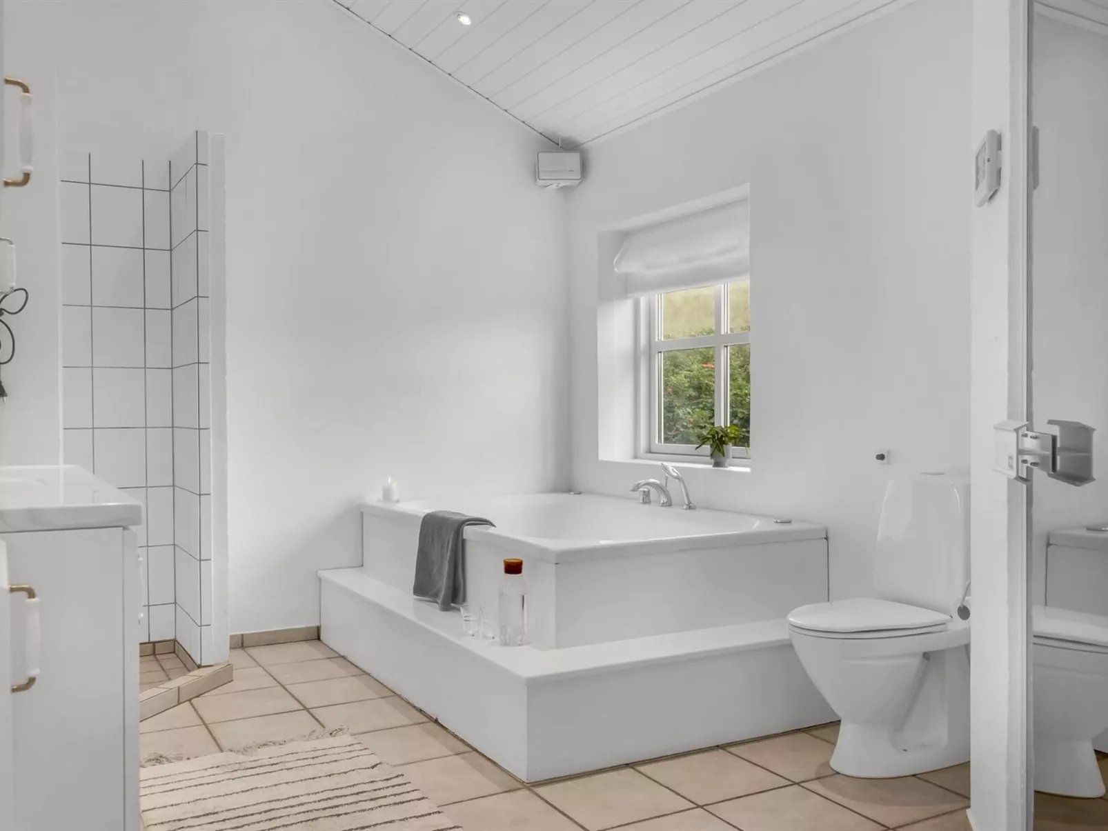 "Alde" - 150m from the sea-Inside