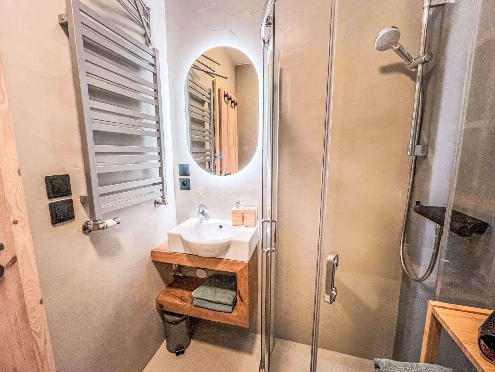 Sachrův Kopec-Dedans