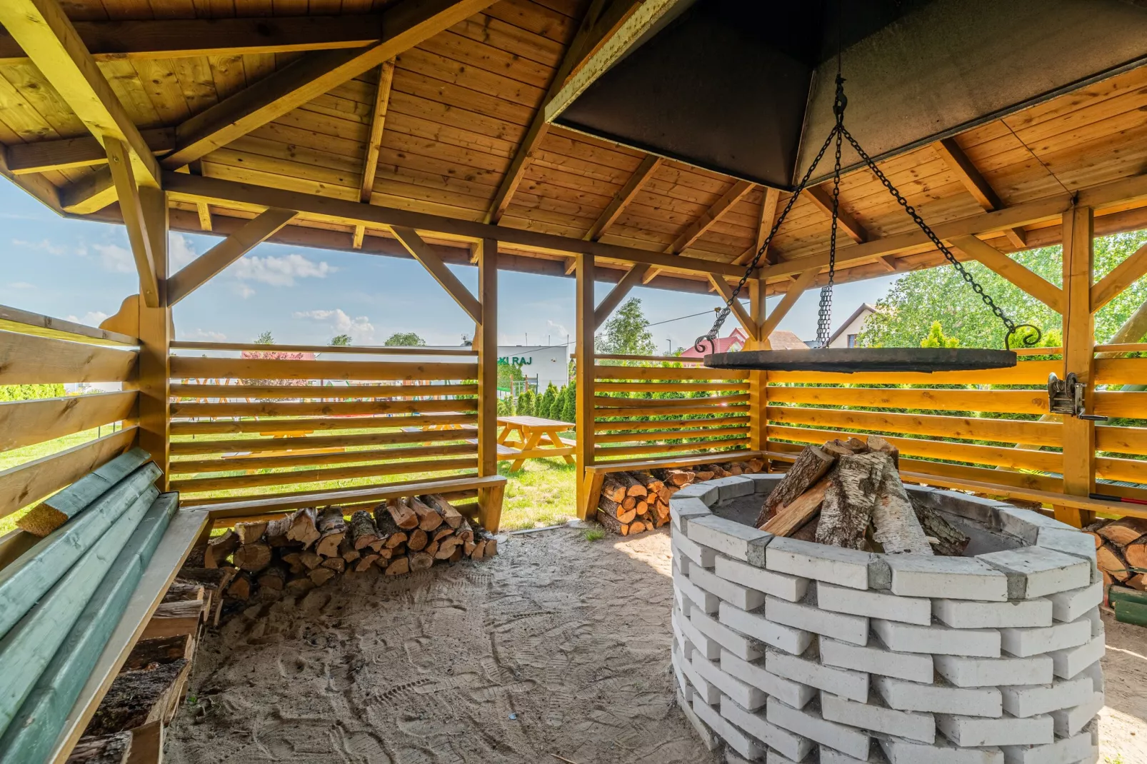 Domki wakacyjne z basenem Sianożąty-Installations du parc