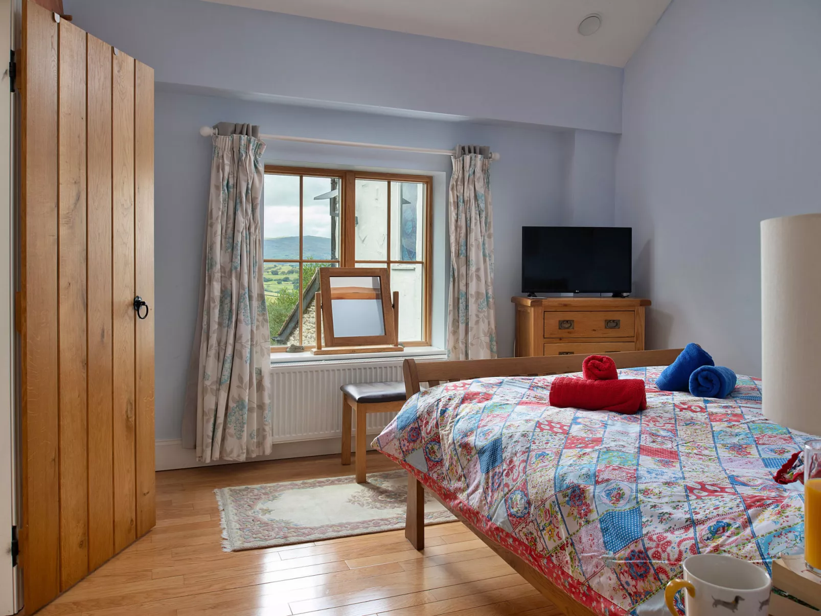 Buzzards View-Dedans