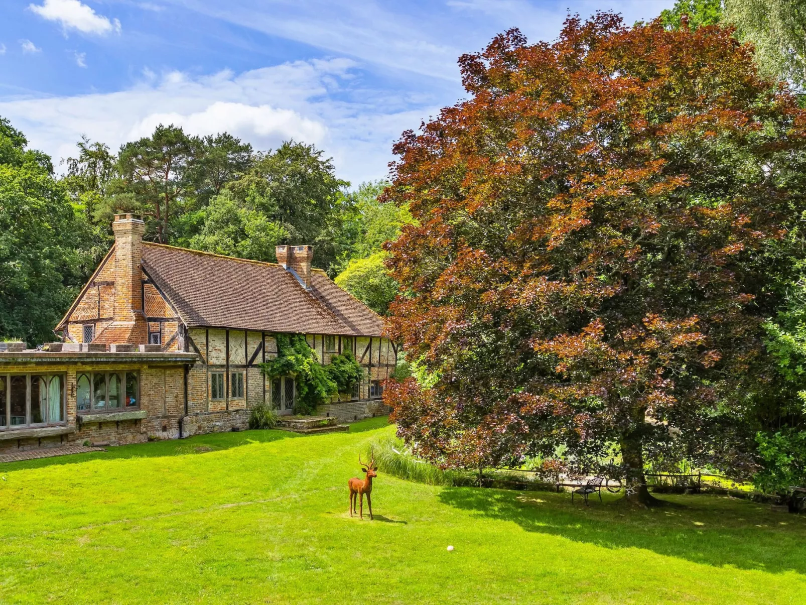 Sandhill Cottage with Hot Tub-Outside