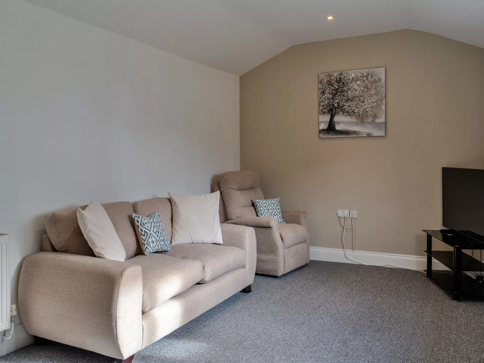 Stone Bow Farmhouse-Inside