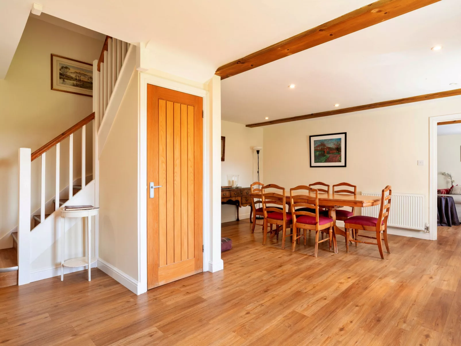 The Old Granary-Dedans