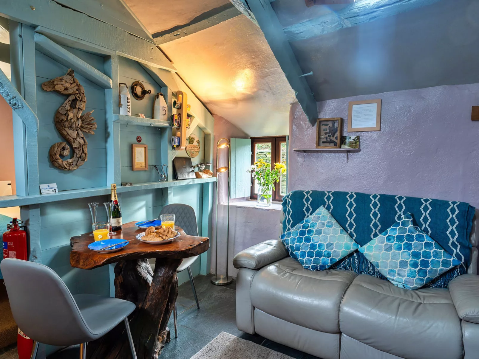 Fisherman's Cottage-Dedans