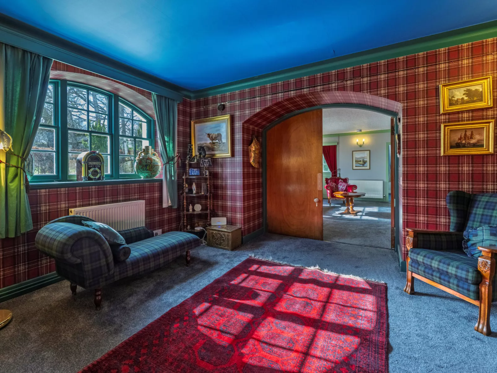 White House Retreat-Dedans