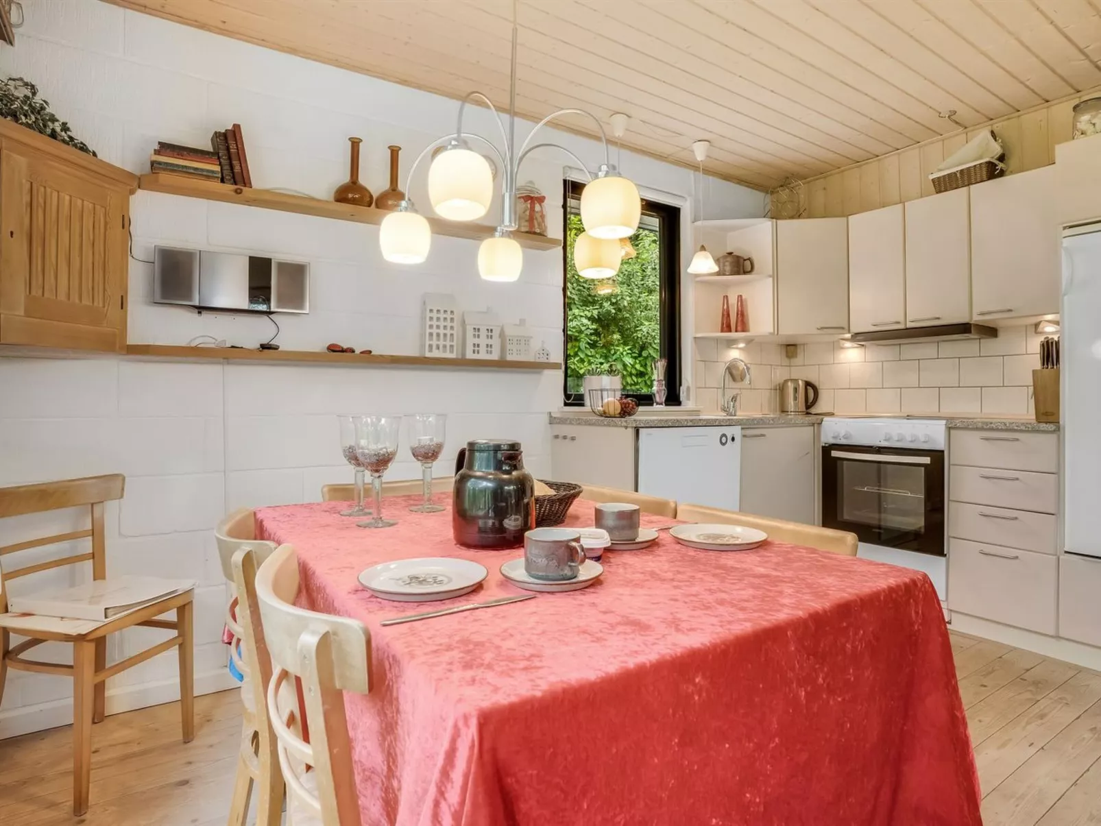 "Velika" - 300m to the fjord-Inside