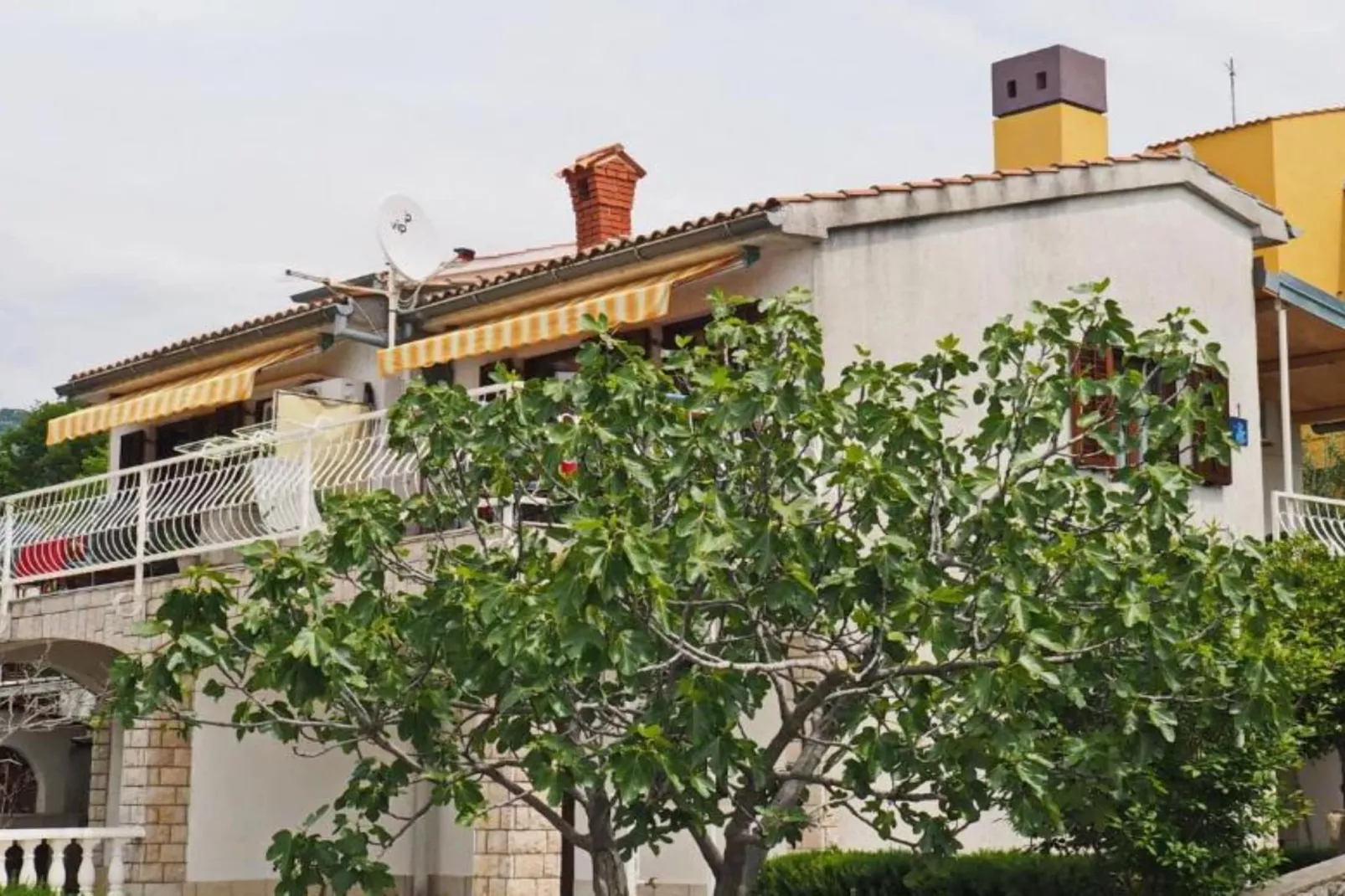 One-Bedroom Apartment With Sea View (B)-Outdoor