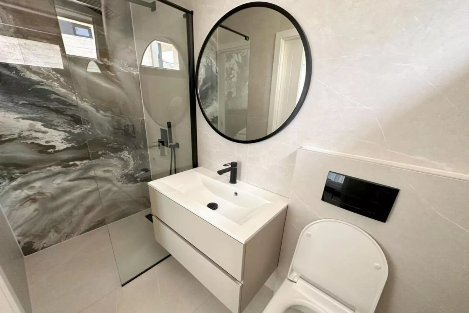 Leonarda Waterfront Residences- Three-Bedroom Penthouse  (The Riviera Three) -S3-Salle de bain