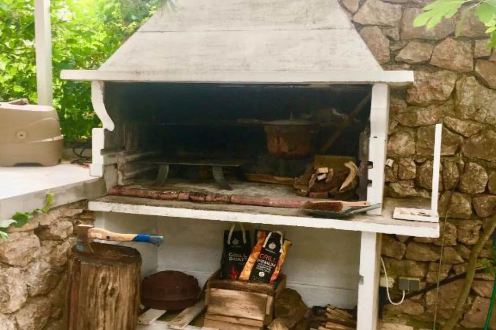 Beach House - 2m from beach - Three Bedroom House