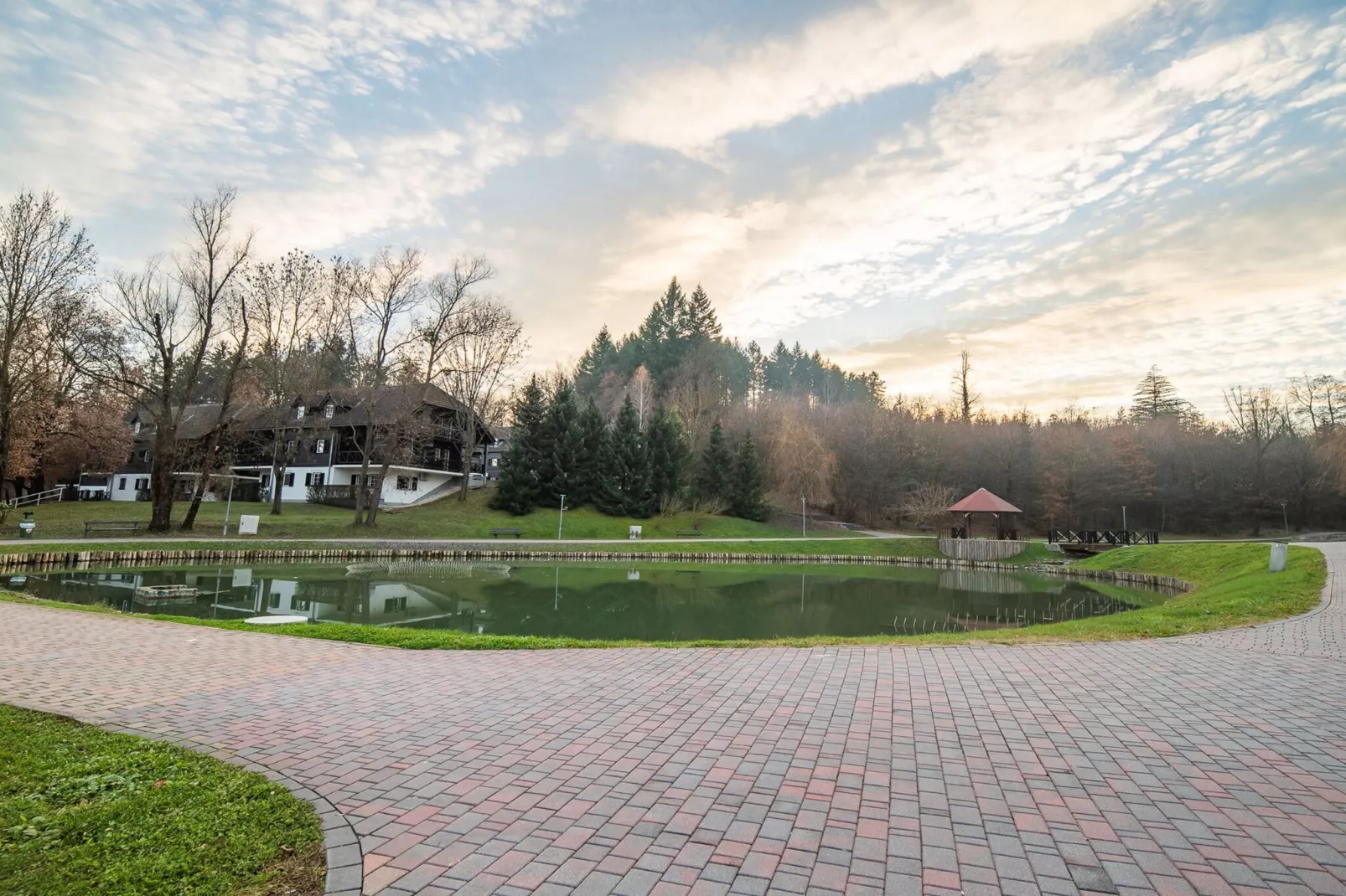 Rustic and Radiant Retreat Apartments with Terrace - Classic One Bedroom Apartment with Terrace (owner app 12)-Outdoor