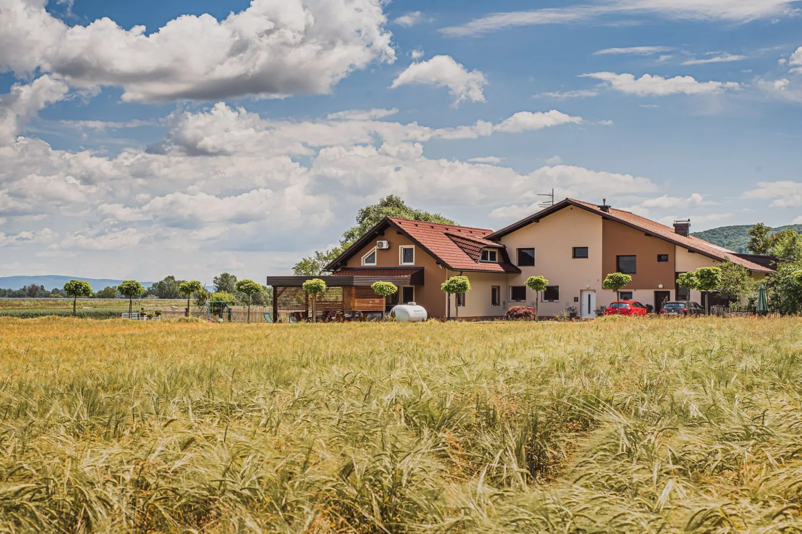 Elegant and Stylish Retreat Apartments with Terrace - Three Bedroom Apartment with Terrace-Extérieur