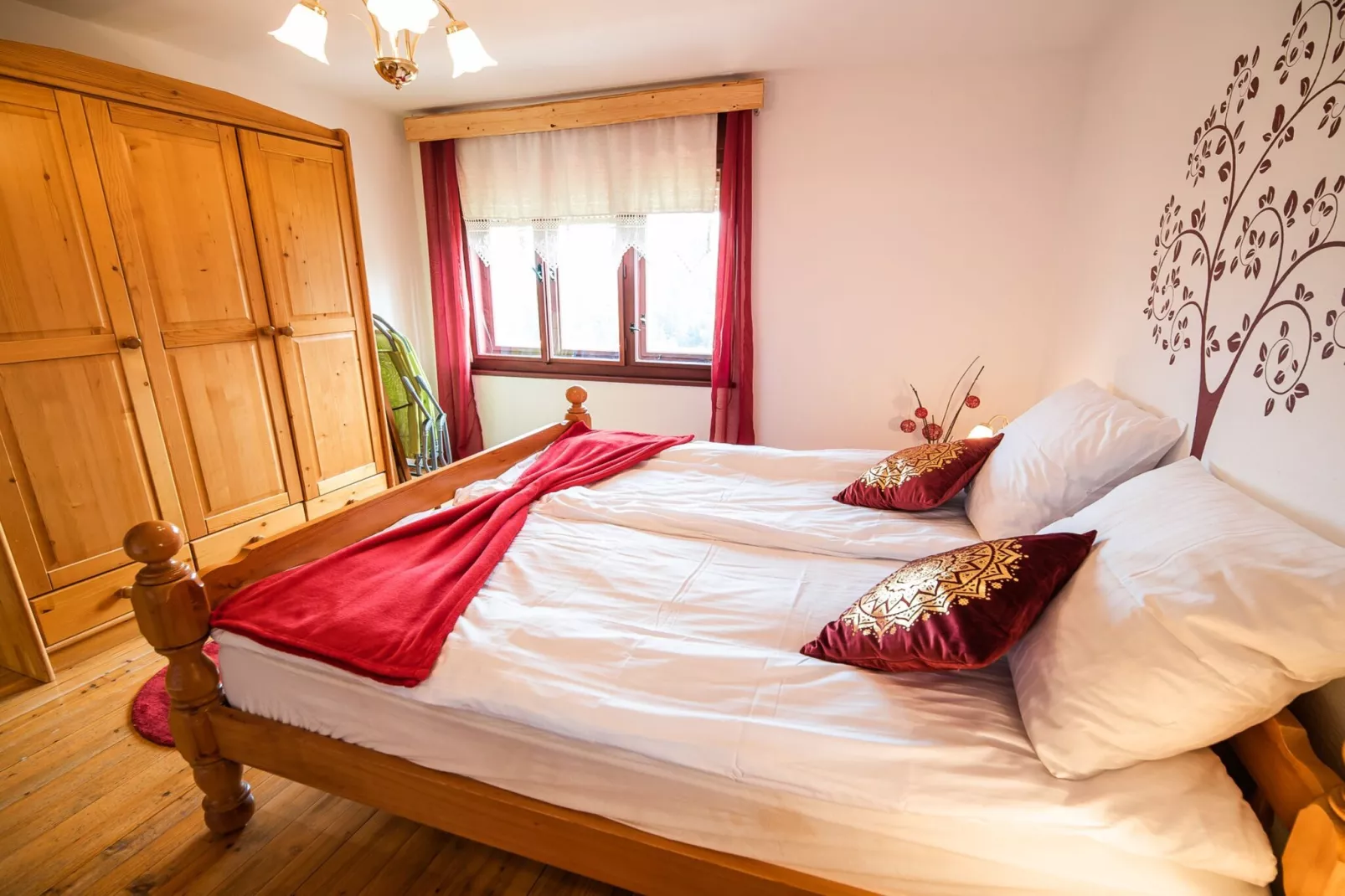 Bloomfield Retreat Country House with Sauna - Three Bedroom Country House-Schlafzimmer