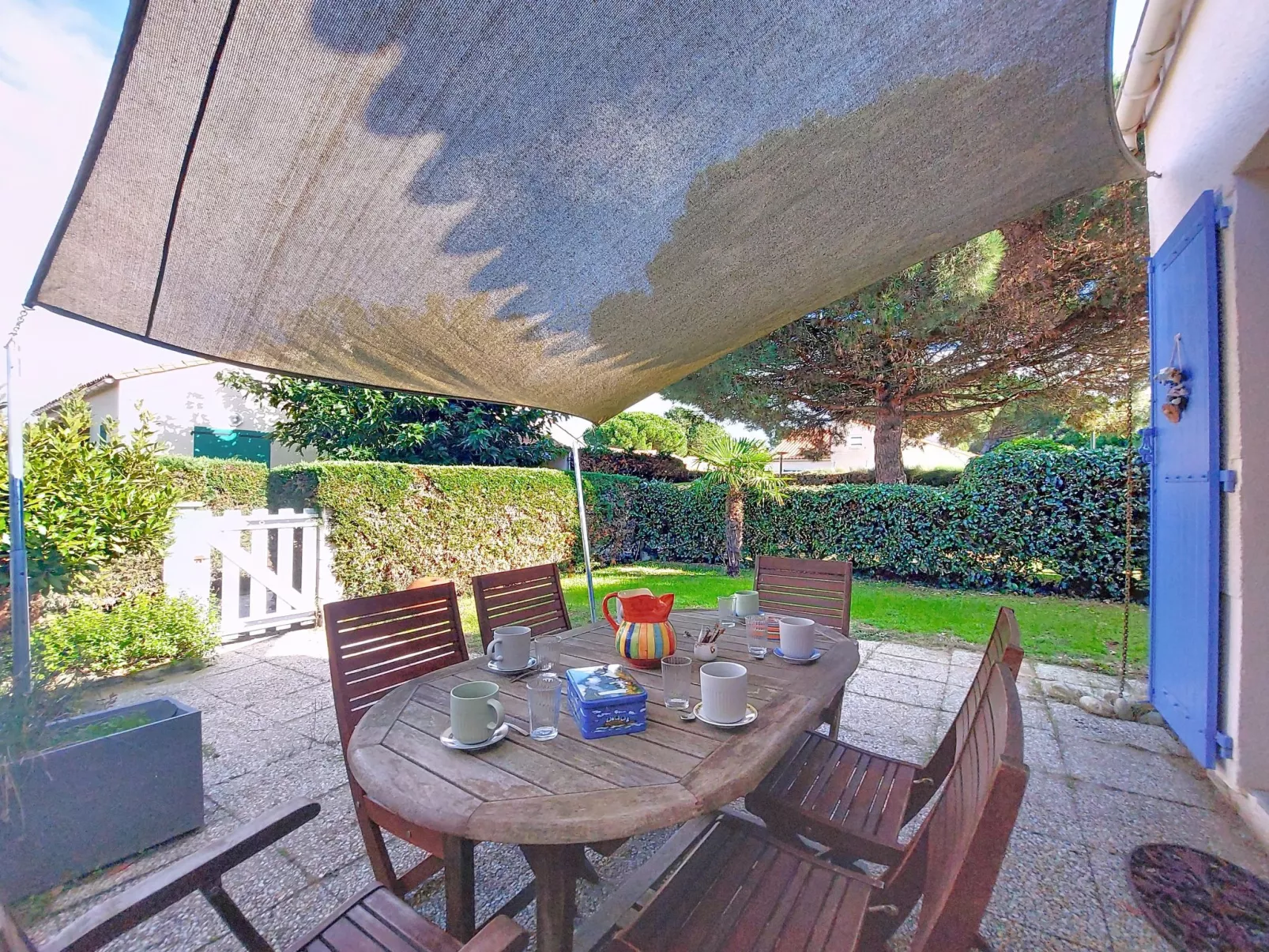 Les Charmilles-Draußen